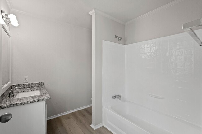 Building Photo - 11703 Greenglen Dr