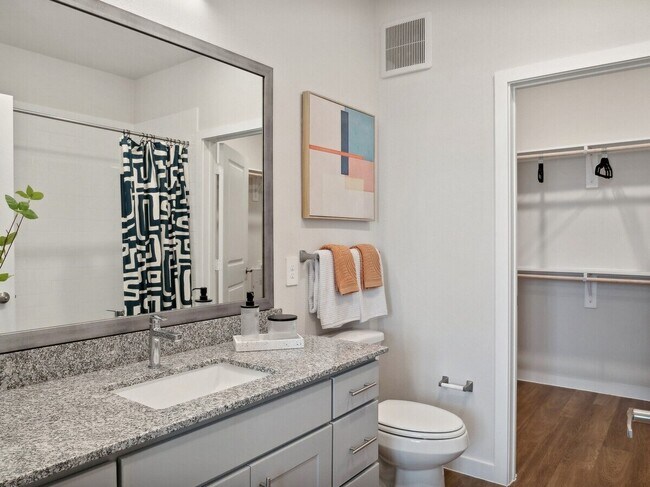 Building Photo - 8 Weeks Free Rent + Up to $1,000 GC!