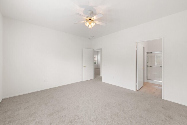 Building Photo - 78685 Rockwell Cir