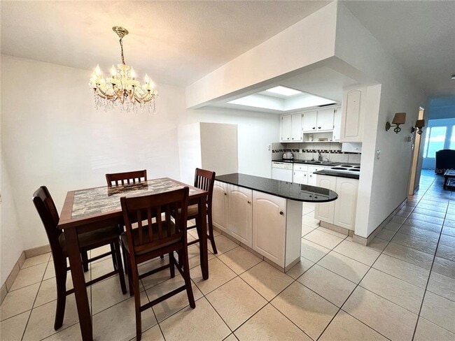 Building Photo - 250 126th Ave