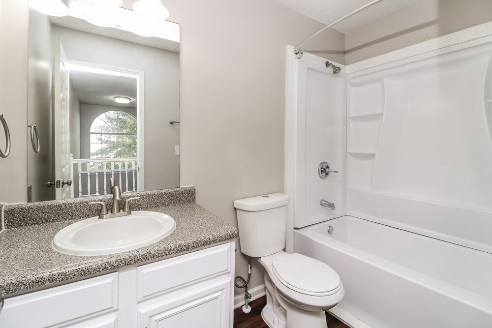 Building Photo - 665 Tomahawk Pl SW