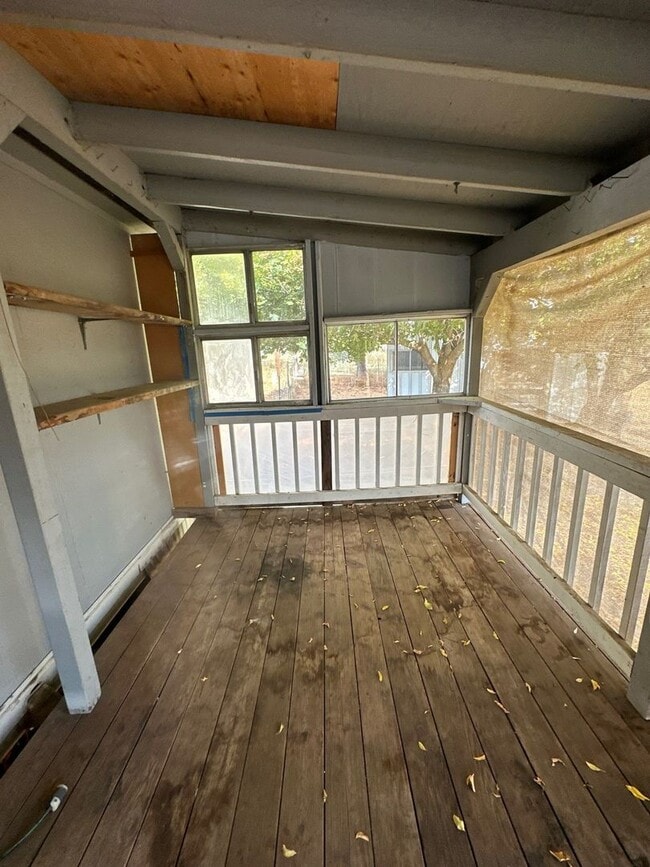 Building Photo - 15517 Riveredge Rd