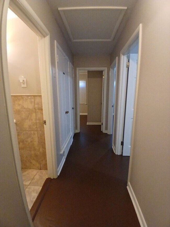 Building Photo - Charming Newly Renovated Home In East Memphis 3 Bed 1 Bath