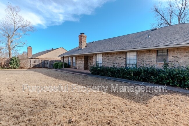 Building Photo - 1401 Harding Ave