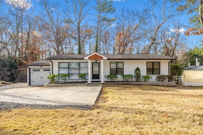 Primary Photo - 1065 Lee Cir NE