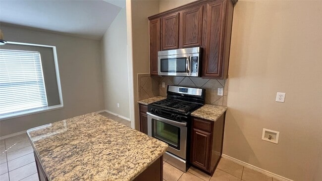 Building Photo - 8131 Tierra Del Sol Rd