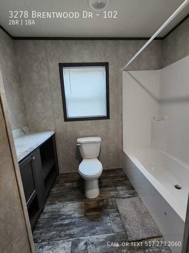 Building Photo - 3278 Brentwood Dr