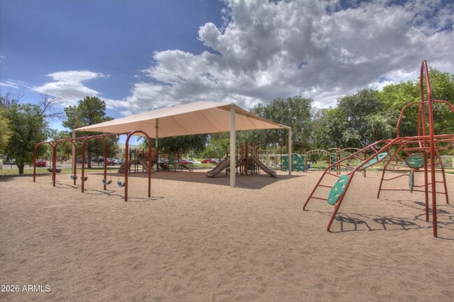 Building Photo - 12624 N 73rd Pl