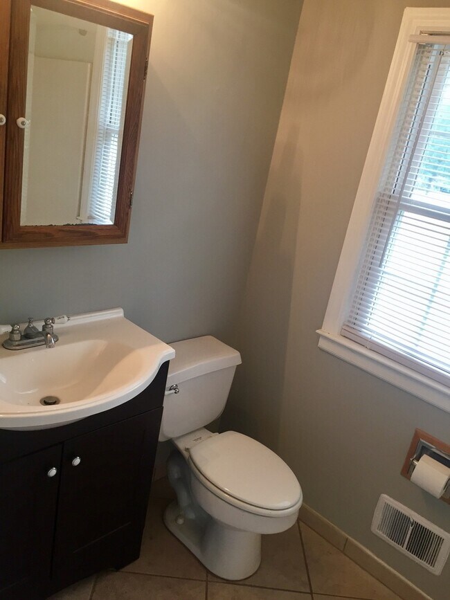 Building Photo - 5321 Ridgewood Heights Dr