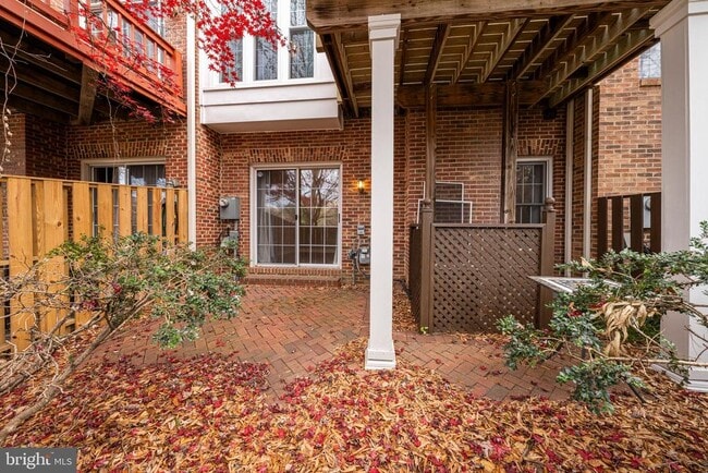 Building Photo - 4676 Kell Ln