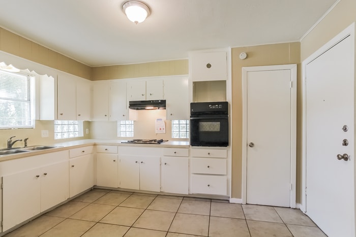 Building Photo - 1607 17th Ave N