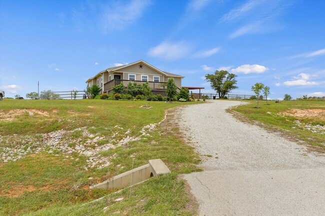 Building Photo - 153 McCrae Ln