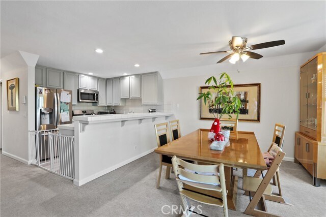 Building Photo - 874 W 3rd St