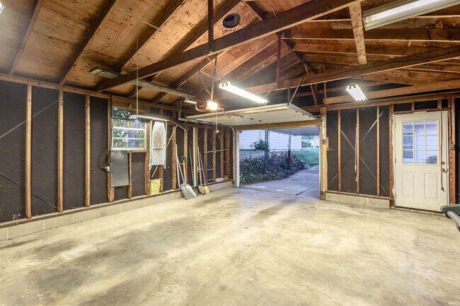 Building Photo - 4312 Kensington Ave