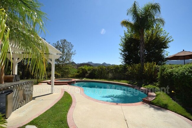 Building Photo - 1674 Bushgrove Ct