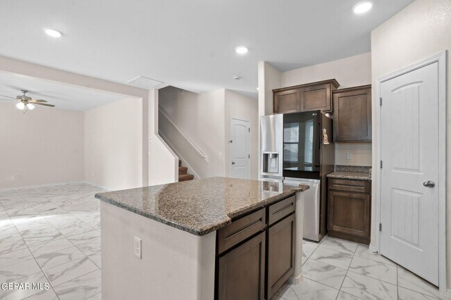 Building Photo - 11506 Summer Dr