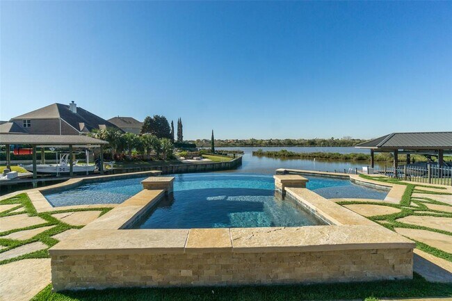 Building Photo - 853 Coastal Ct
