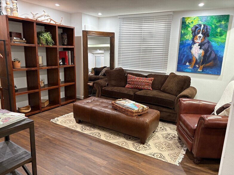 Building Photo - 9366 Cornell Cir