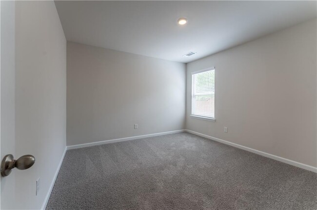 Building Photo - 4105 Oakwood Ter Ct