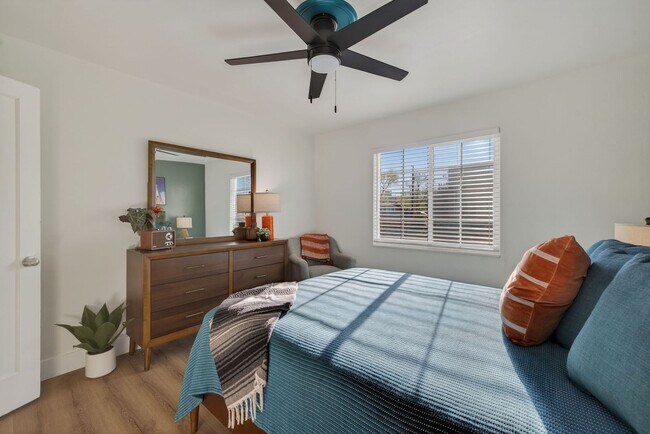 Building Photo - Welcome to Reno Nevada’s Biggest Little BnB !!