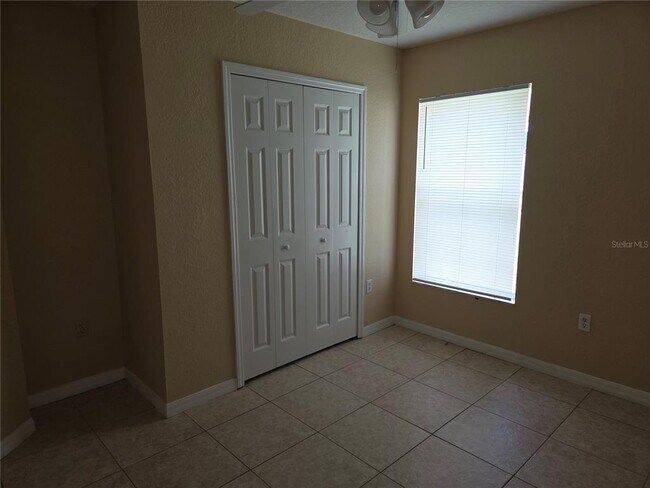 Building Photo - 8 Sawfish Ct