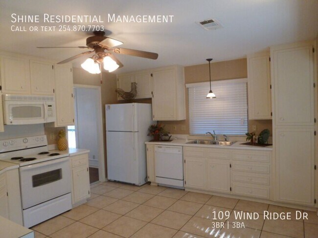 Building Photo - 109 Wind Ridge Dr