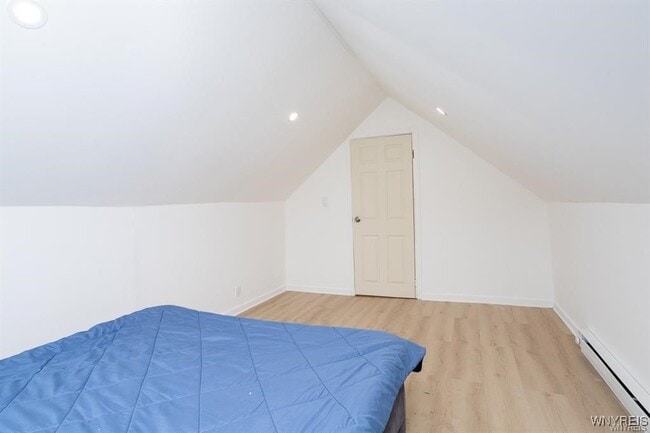 Building Photo - 109 6th Ave