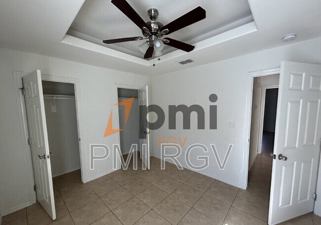 Building Photo - 3007 Linda Vista St