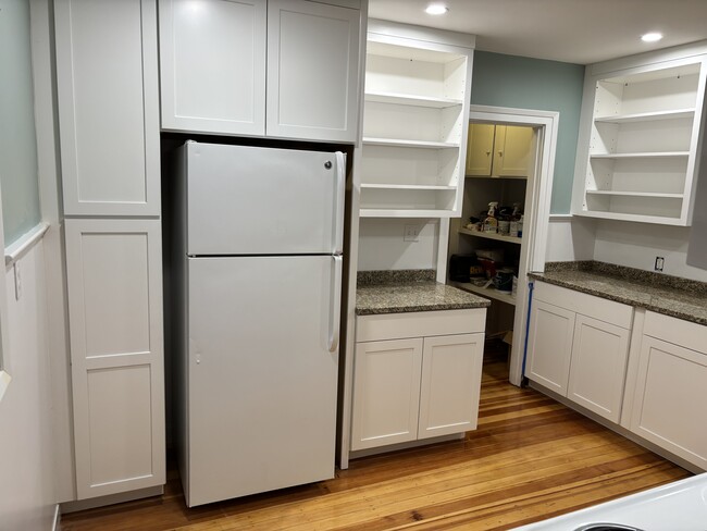 Kitchen - 16 Appleton Place