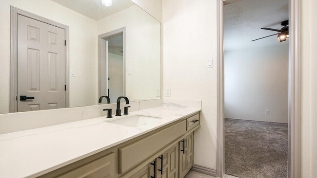 Building Photo - 2616 Ellis Ct