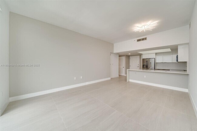 Building Photo - 140 S Dixie Hwy