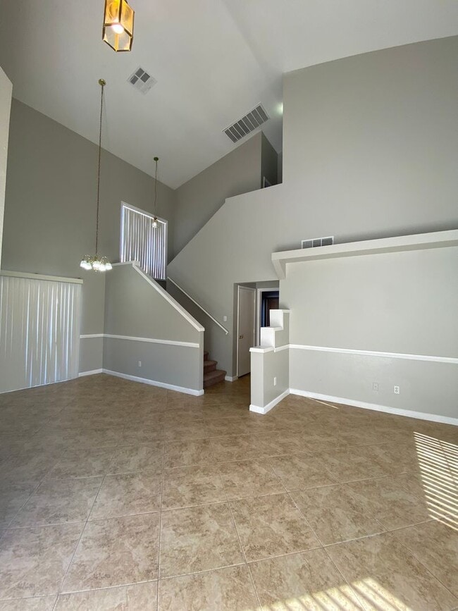 Building Photo - AMERICANA Property Mgmt - Remodeled 2 story 3 beds house in Desert Pines