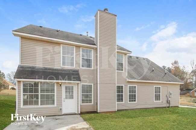 Building Photo - 670 Burtons Cove