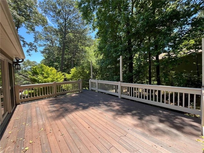 Building Photo - 2237 Chimney Springs Dr