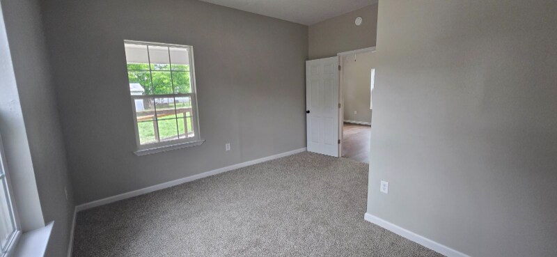 Building Photo - 105 S 3rd St