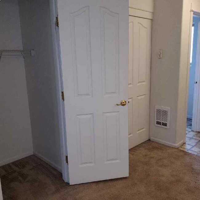 Building Photo - 2436 SW 23rd St