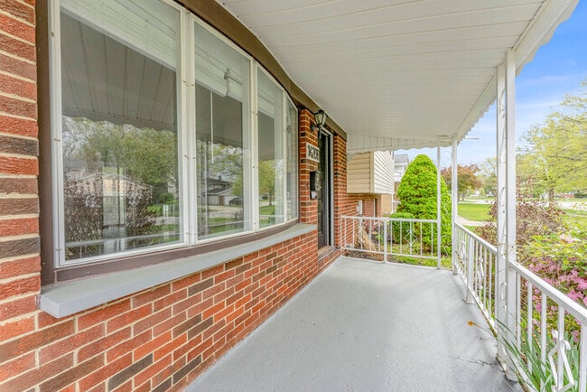 Building Photo - 14208 Sheldon Blvd