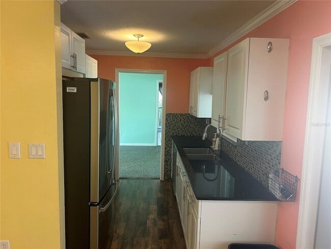 Building Photo - 10845 Del Prado Dr E