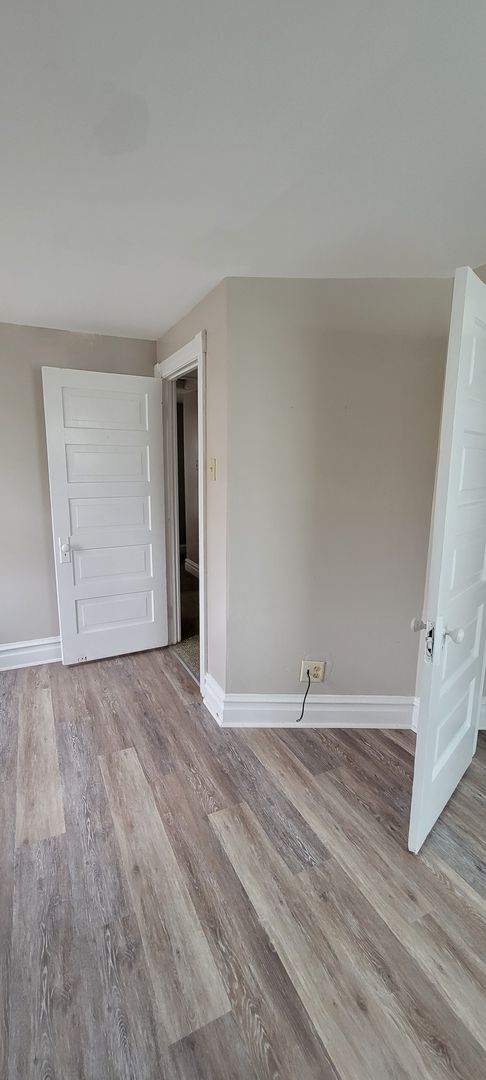 Building Photo - 3 bedroom, 1 bath, 2 story single family house