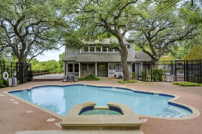 Building Photo - 12166 Metric Blvd