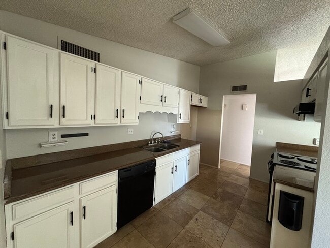 Building Photo - 5239 W Freeway Ln