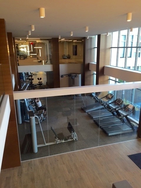 Building Photo - Exquisite 2 Bed/2 Bath Downtown Condo at I...