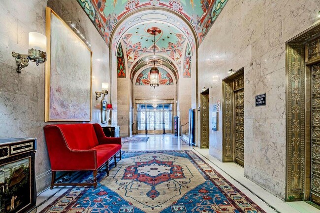 Building Photo - 50 W Broad St