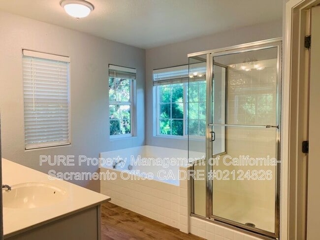 Building Photo - 140 Vento Ct