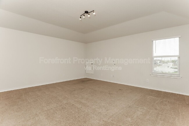 Building Photo - 2935 Thackery Groove