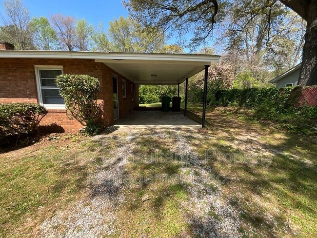 Building Photo - 1533 Beaucrest Ave
