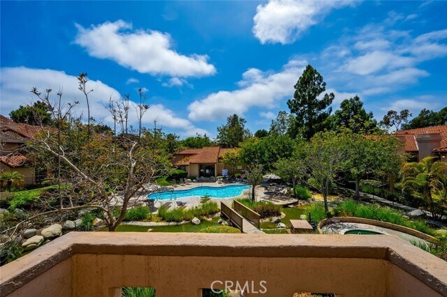 Building Photo - 1048 Calle Del Cerro