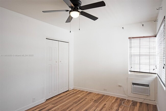 Building Photo - 2383 Flamingo Dr