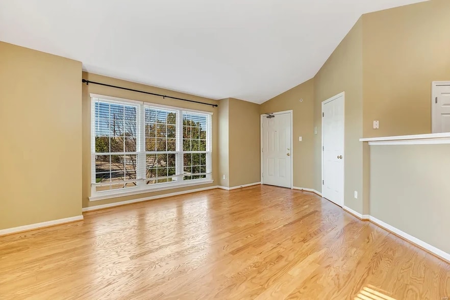 Building Photo - 115 Timber Creek Dr
