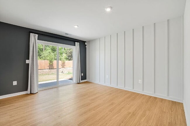 Building Photo - 3 Bedroom Single-Family Home with 2-Car Garage in Glen Allen (23060) – $2,650/mo